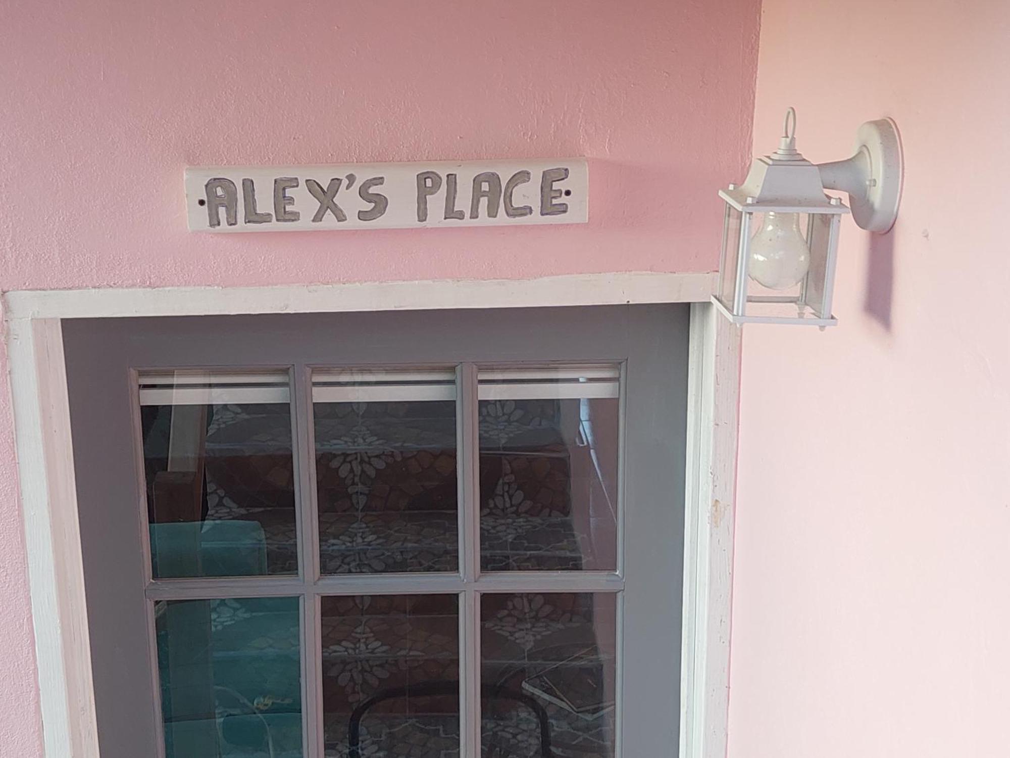 Alex'S Place - Tim Pappies Port Antonio Exterior photo